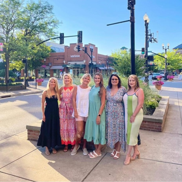 Meet your Posher, Karen - Picture 4 of 4